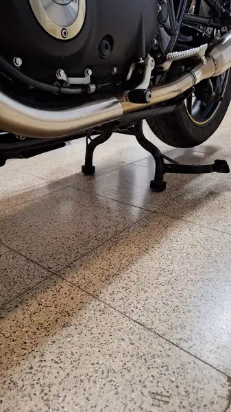 Triumph Street Twin - foto 8