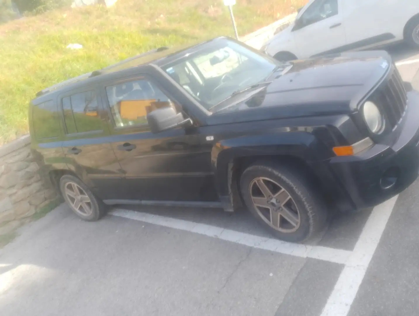 Jeep Patriot Patriot 2.0 td Limited 4wd dpf Negro - 1