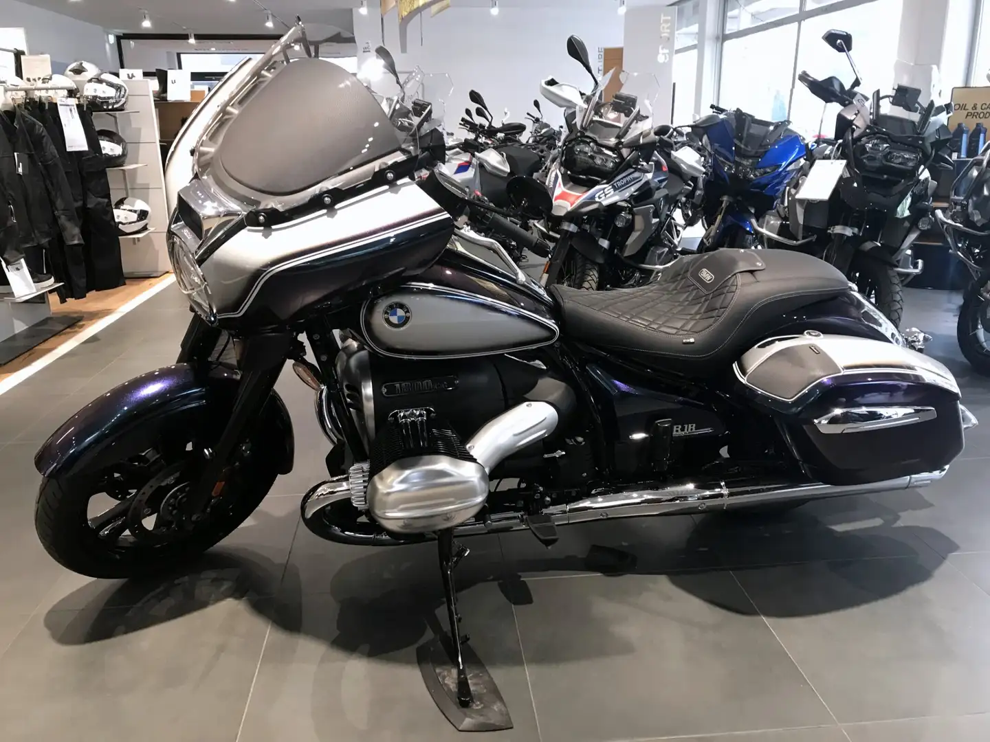 BMW R 18 B R 18 Bagger Argintiu - 1