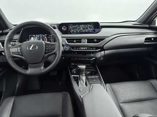 Lexus Ux view 5
