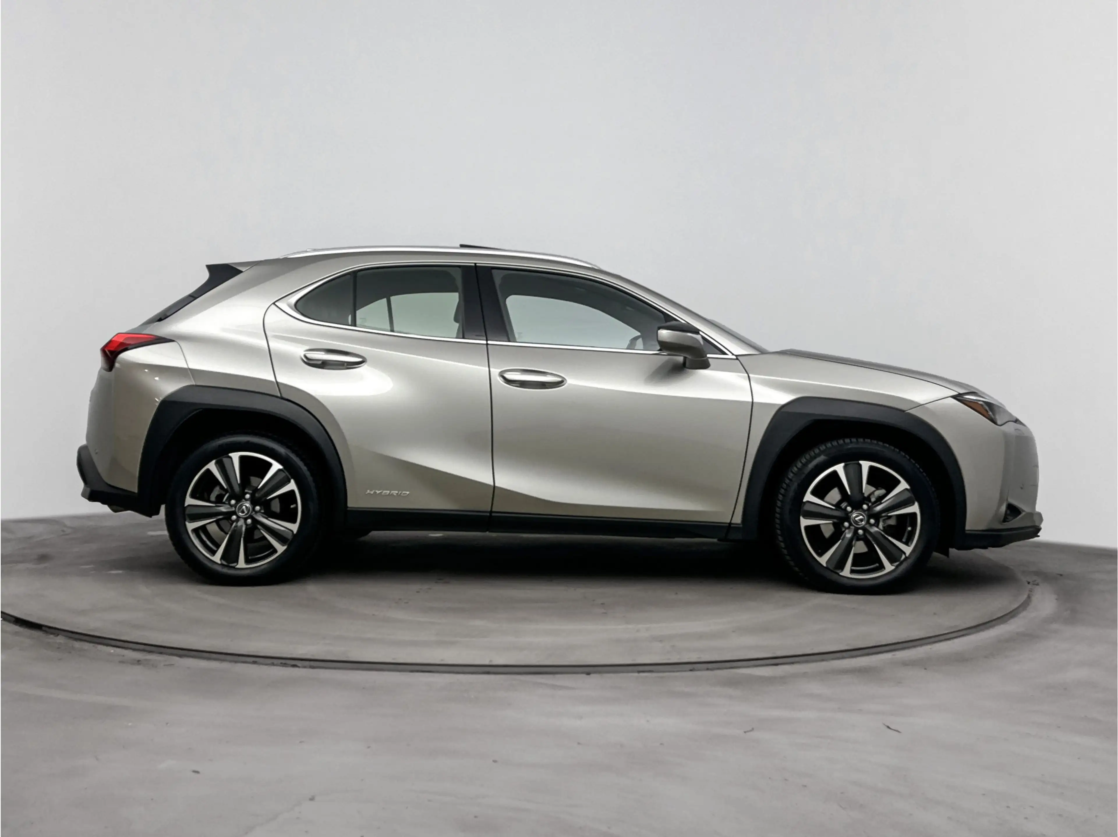 Lexus UX 250h Executive Line Limited | Mark-Levinson | Schuif- K — photo 15