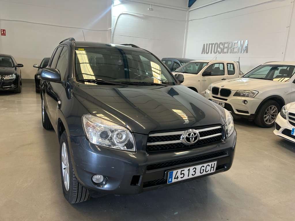 Toyota RAV 4 2.2 D-4D 136cv Sol - foto 1