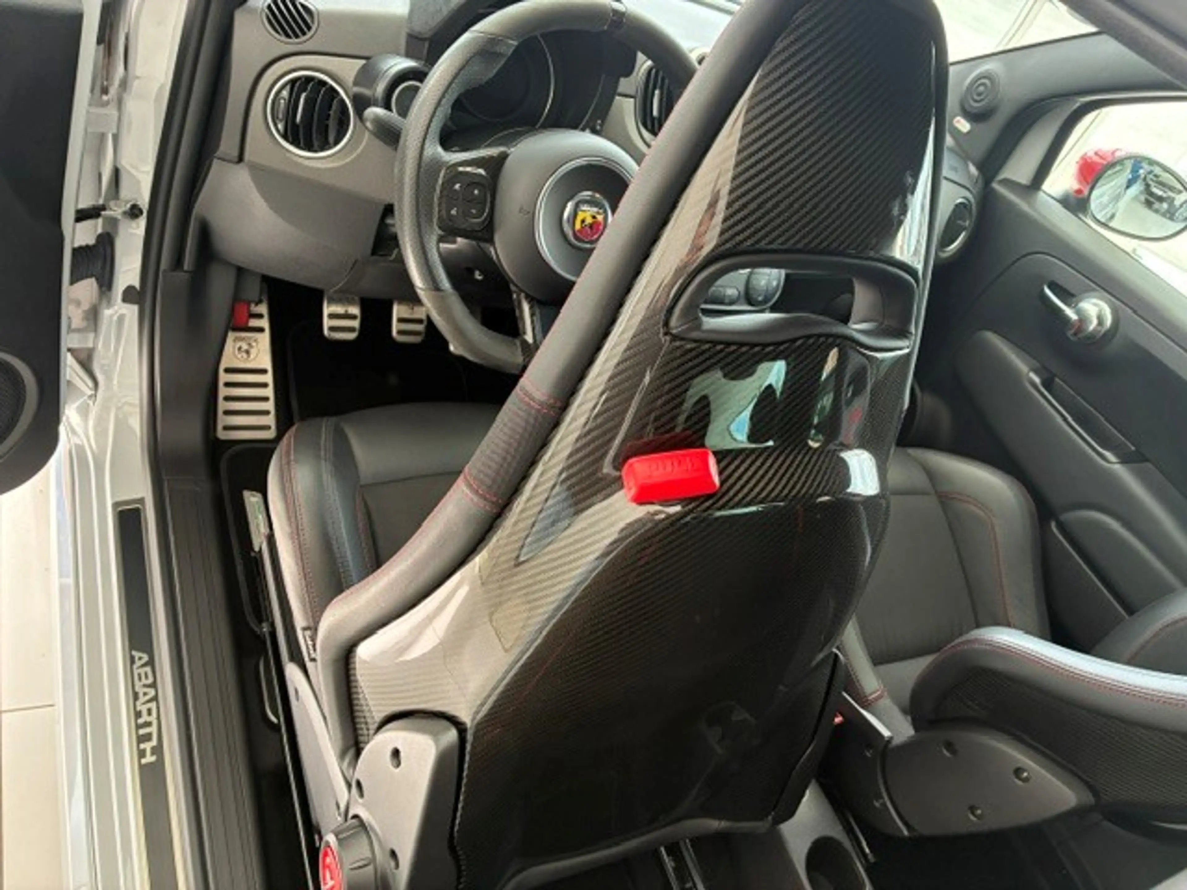 Abarth 595 ESSEESSE 1.4 TURBO 180 PK | EXTREEM NETTE STAAT | GARANTIE — photo 11