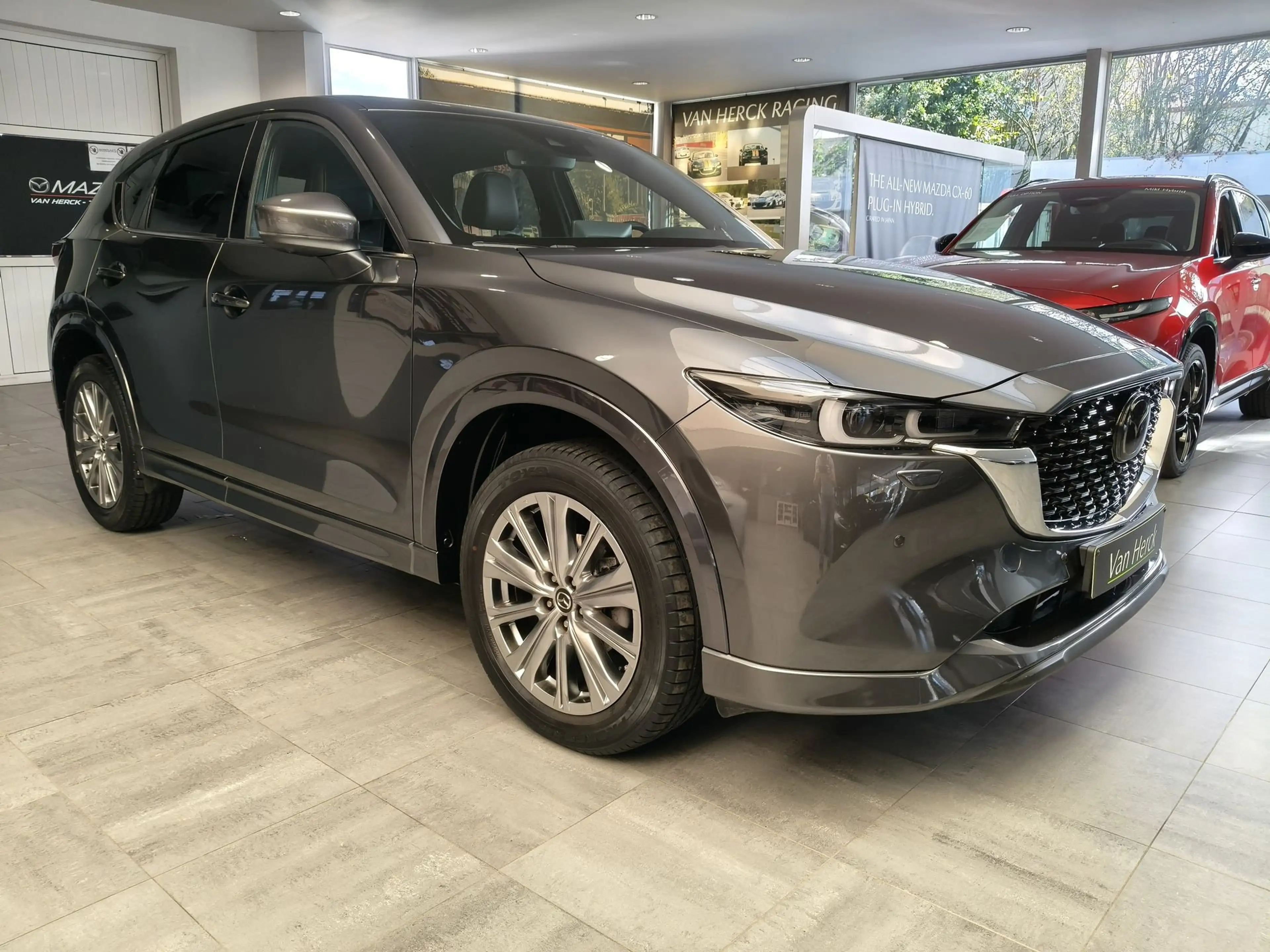 Mazda CX-5 2.0 e-SKYACTIV G Takumi / full option + trekhaak — photo 6