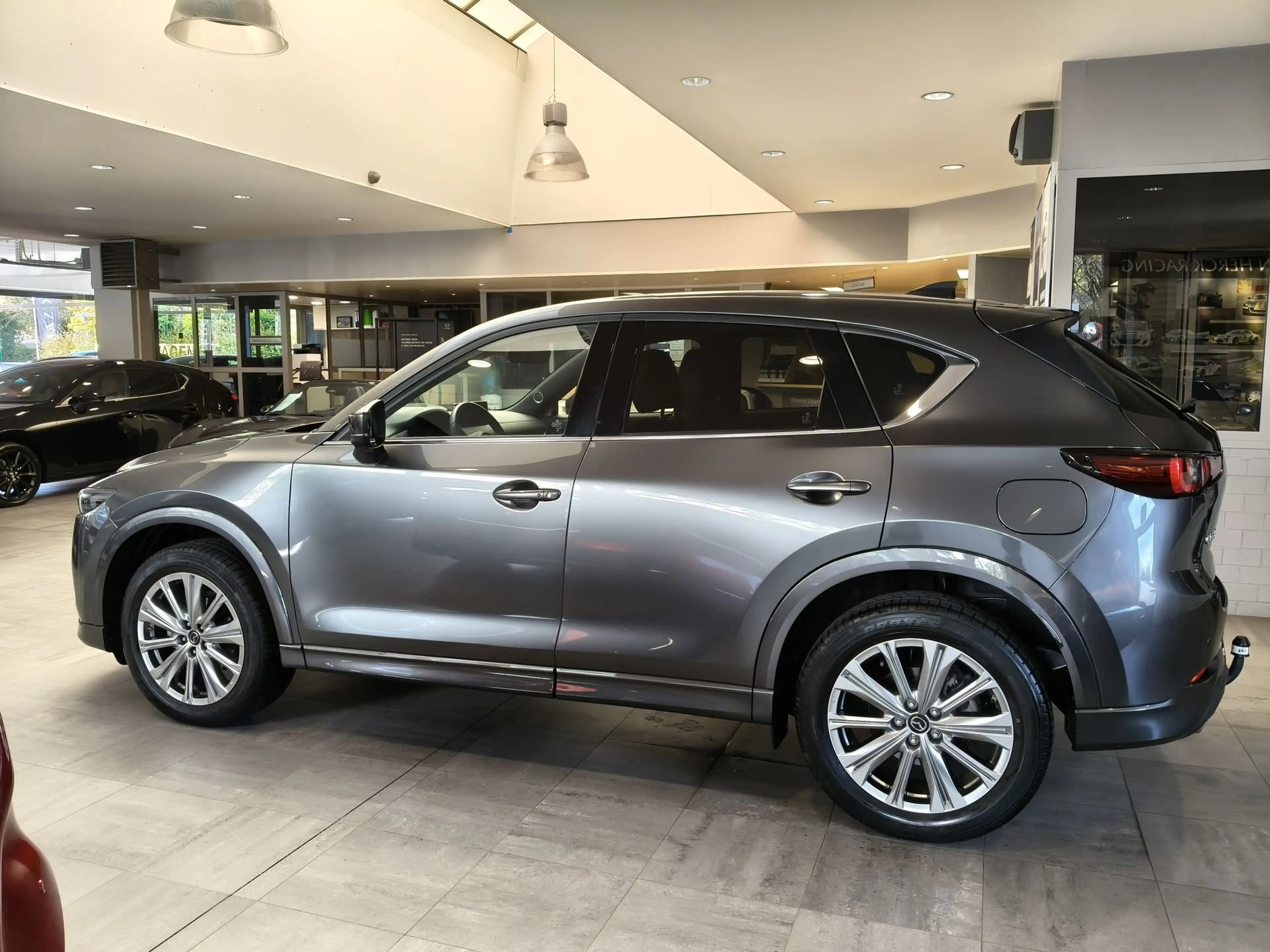 Mazda CX-5 2.0 e-SKYACTIV G Takumi / full option + trekhaak — photo 2