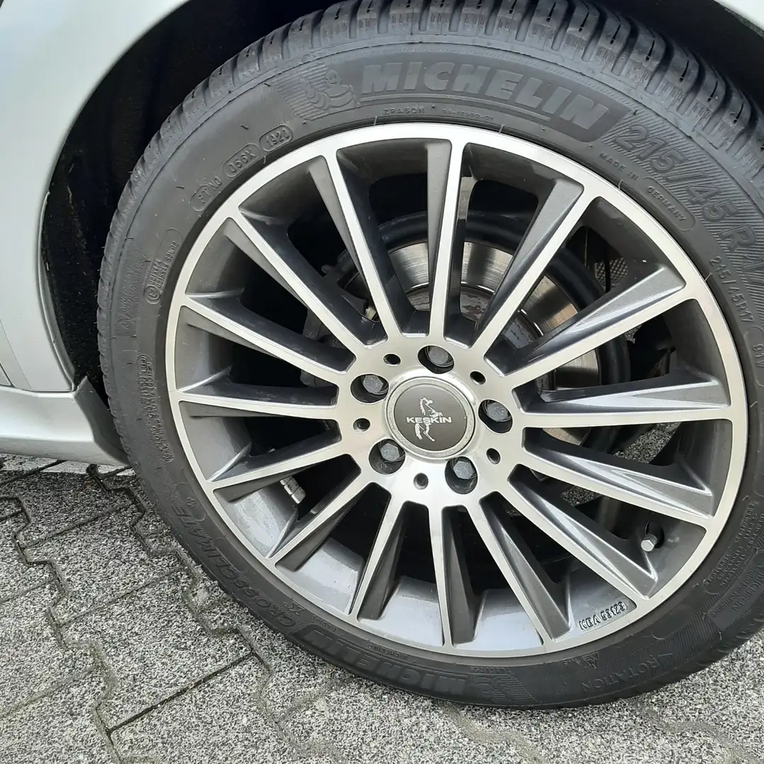 Mercedes-Benz A 180 A 180 BlueEFFICIENCY Avantgarde Argent - 2