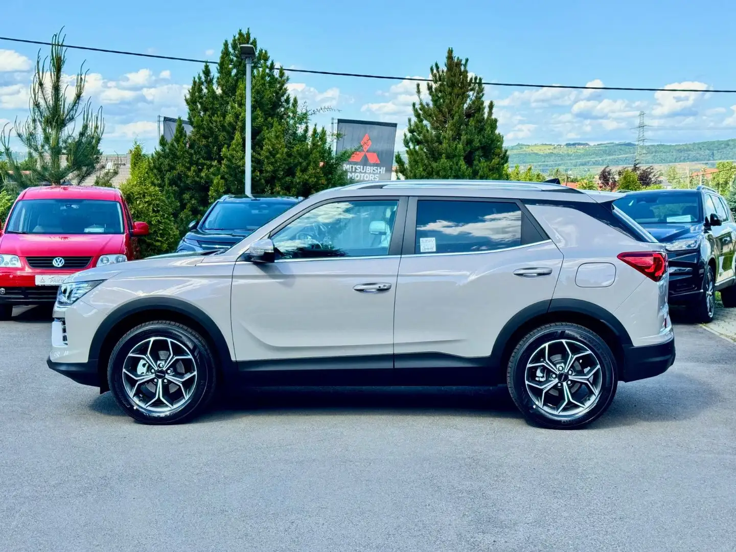 KGM Korando 1.5 T-GDI Bliss*LED*VIRTUAL*ALU*SHZ*KAM* Beige - 2