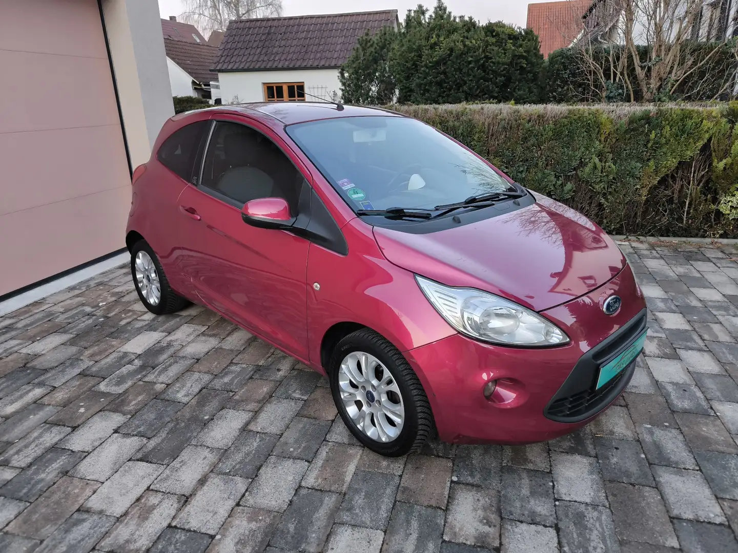 Ford Ka/Ka+ Ka 1.2 Titanium aus 2.Hand mit Klima uvm. - 1