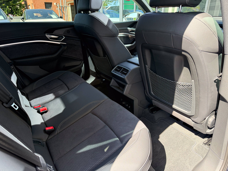 Audi Q8 e-tron 50 Quattro S line - ACC | KEYLESS | ALCANTARA — photo 15