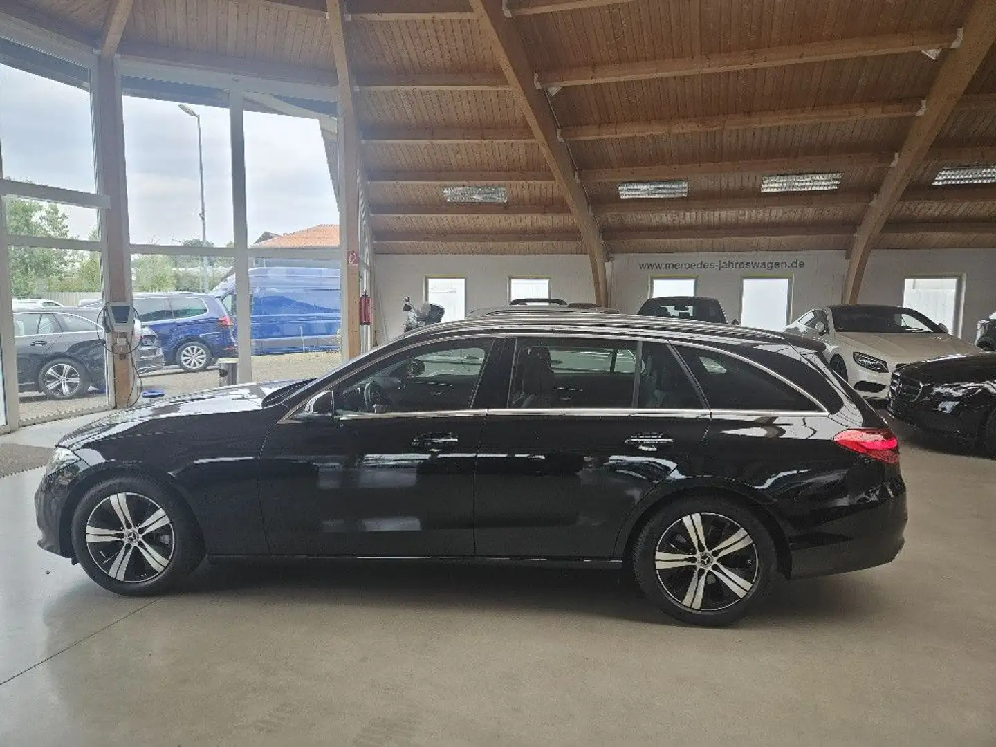 Mercedes-Benz C 200 d T Avantgarde Int+Ext, RFK, Sound Noir - 2