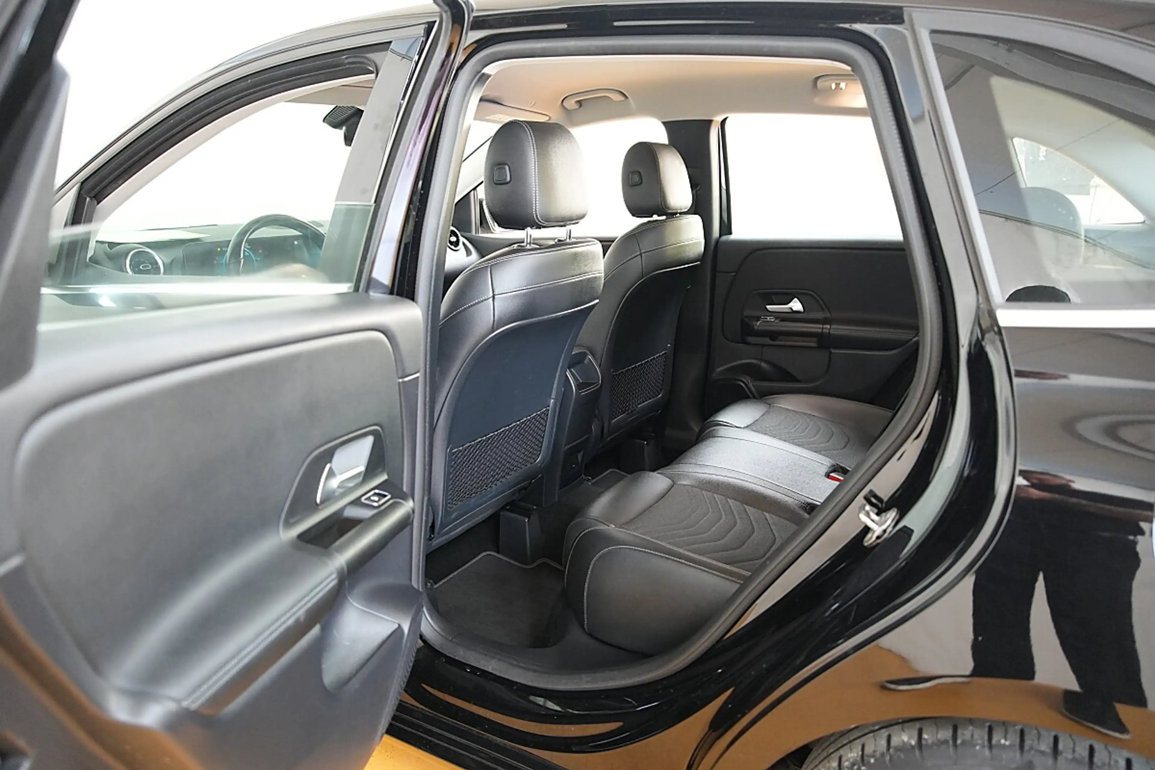 Mercedes-Benz B 180 d Aut. — photo 15