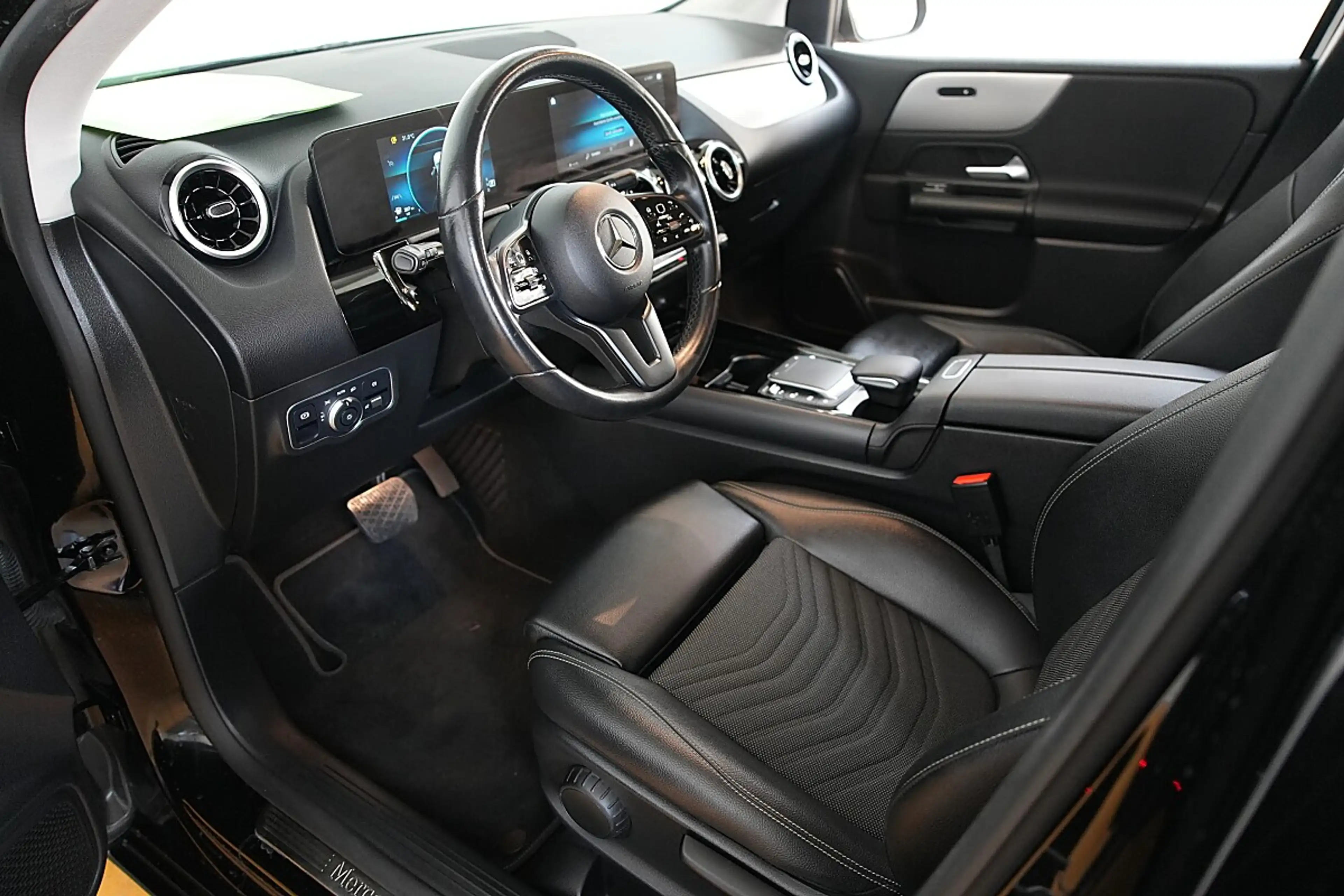 Mercedes-Benz B 180 d Aut. — photo 3