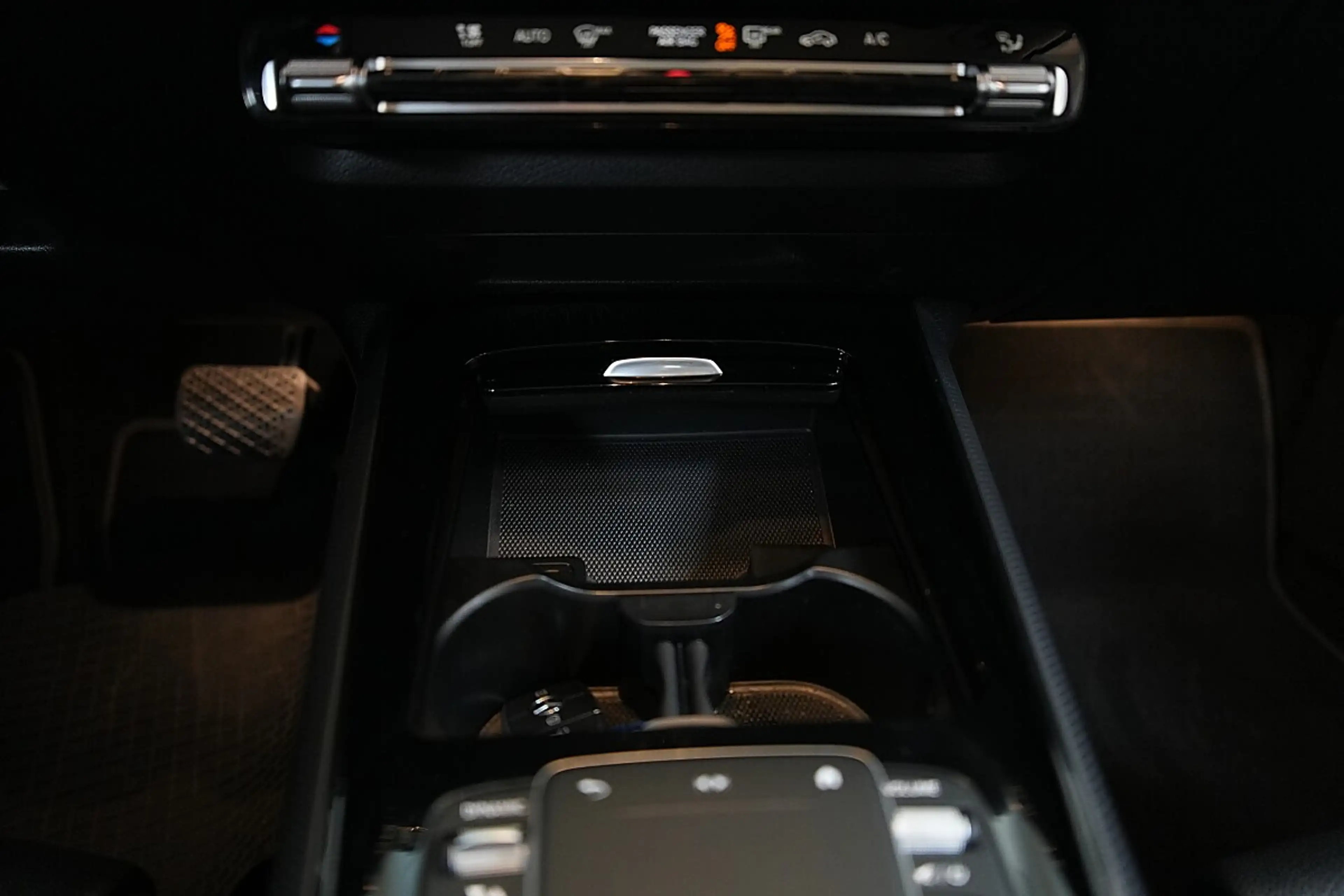 Mercedes-Benz B 180 d Aut. — photo 20