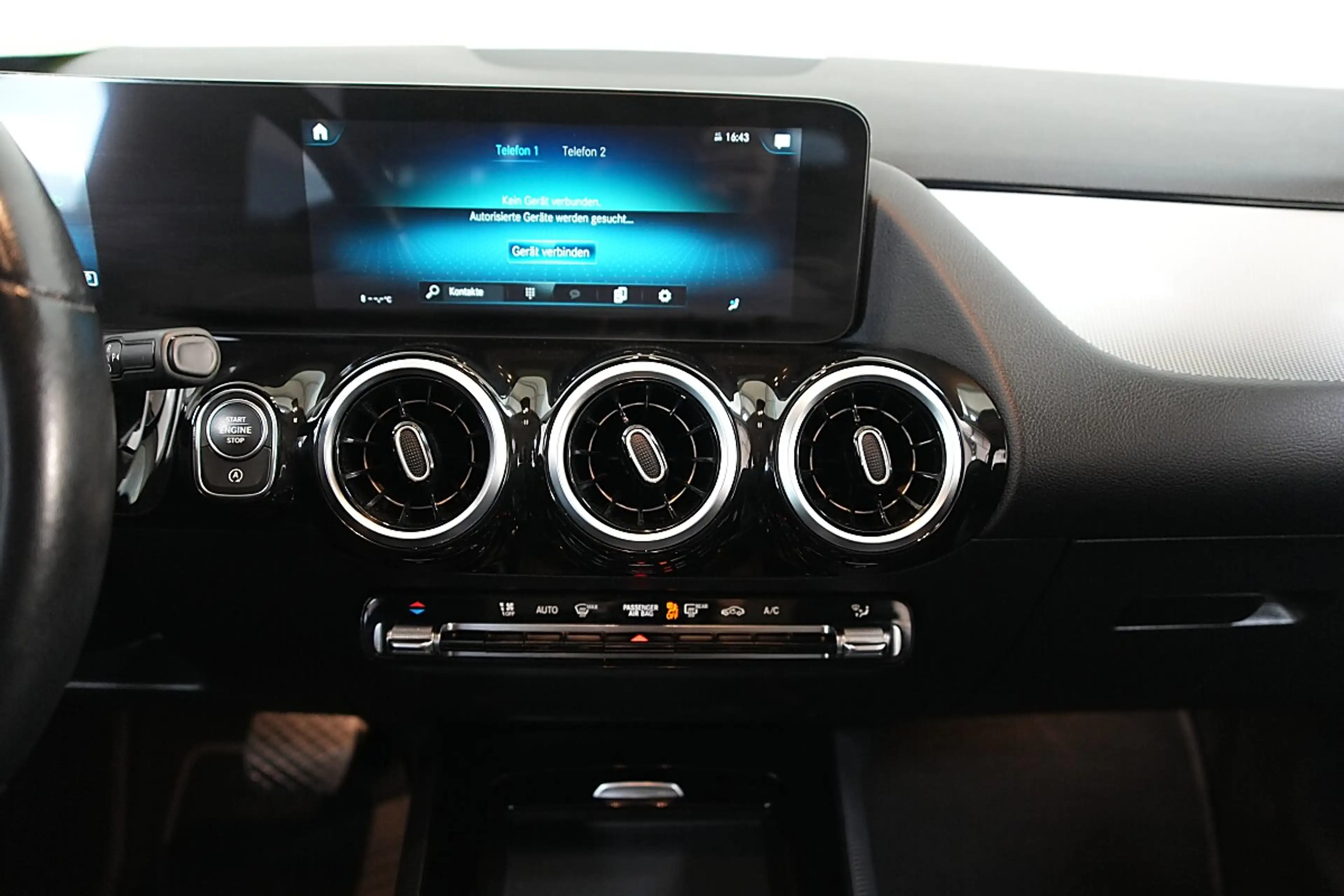 Mercedes-Benz B 180 d Aut. — photo 25