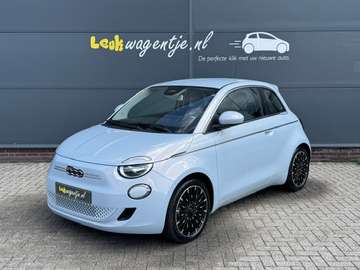 Icon 42 kWh *carplay *p-sensor *parelmoer *17”