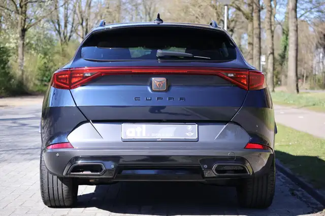 Cupra Formentor view 4