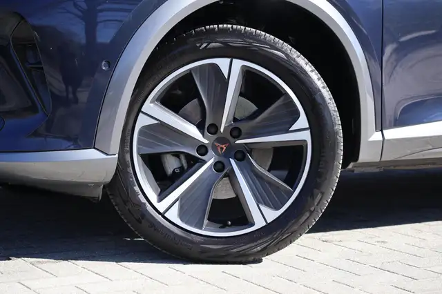 Cupra Formentor view 7