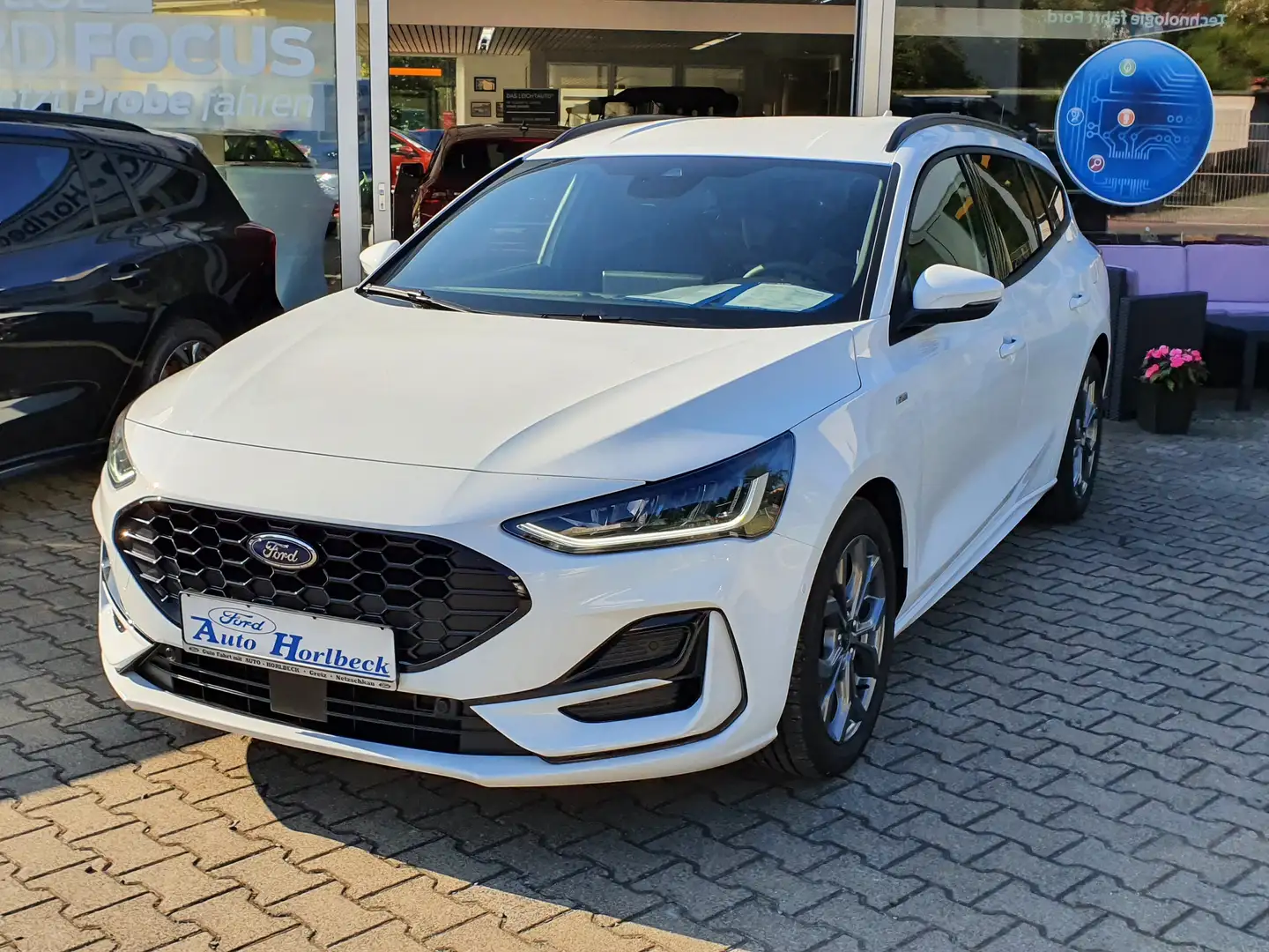 Ford Focus ST-Line Turnier/Hybrid/LED/Winter-Paket/Navi Blanc - 1