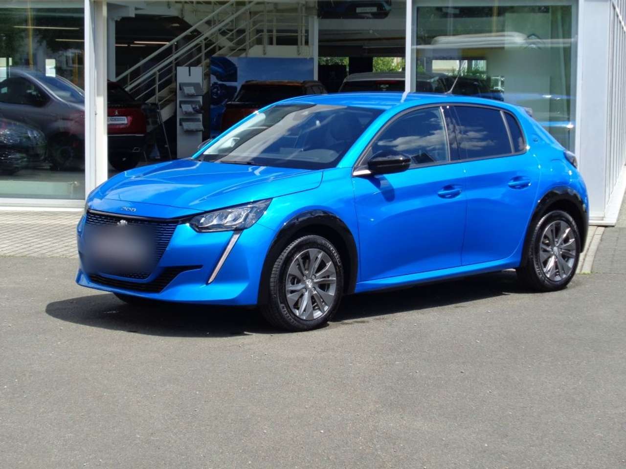 Peugeot-208-Elektromotor 136 Allure