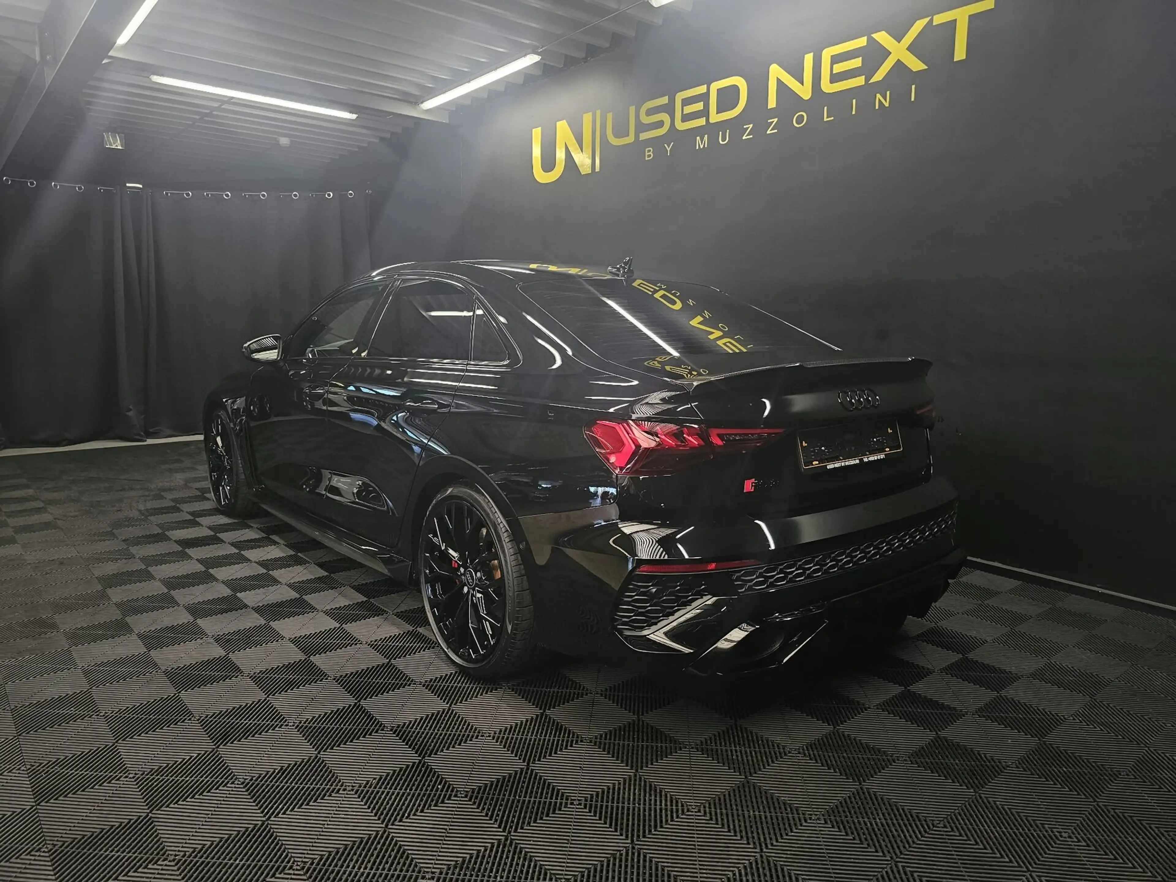 Audi RS3 Limousine 400 CV QUATTRO — photo 6