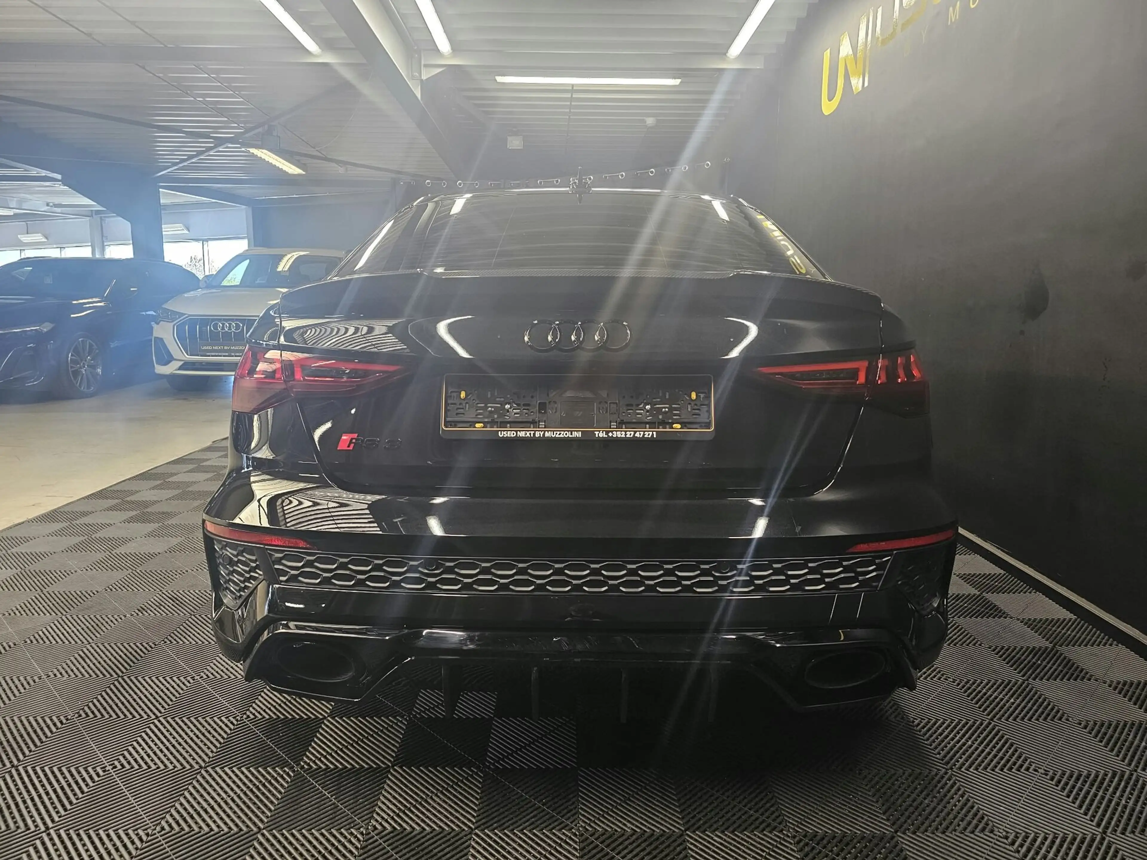 Audi RS3 Limousine 400 CV QUATTRO — photo 4