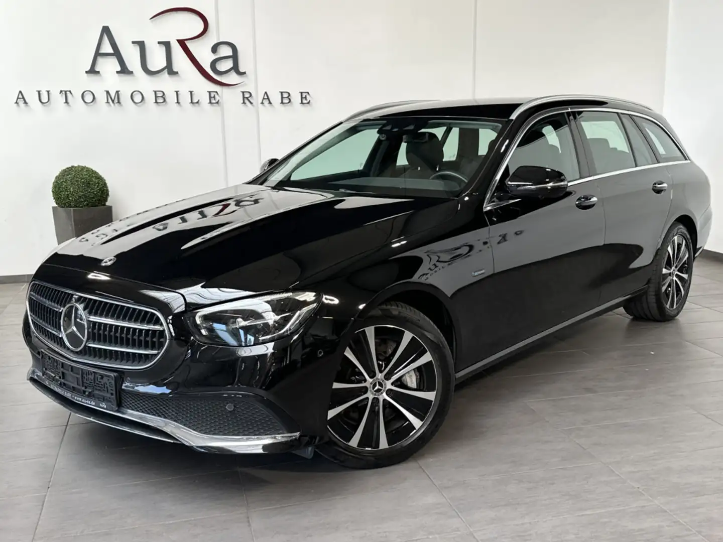 Mercedes-Benz E 300 T Avantgarde NAV+LED+WIDESCREEN+360°+ACC Siyah - 1