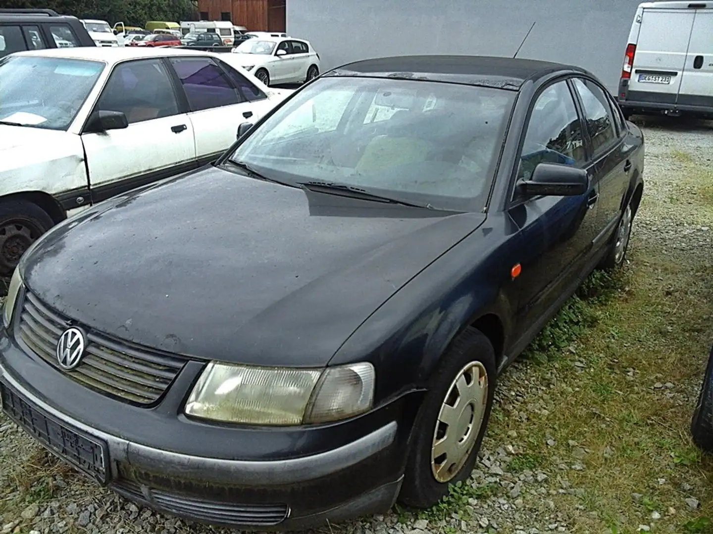 Volkswagen Passat TDI /1. Hd/ org 790.000 km/ Sitzhz+Klima/z.Restaur Noir - 2