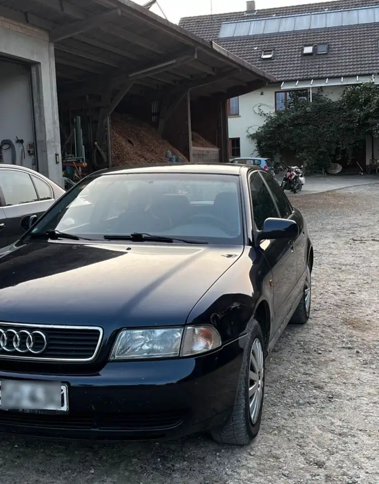 Audi A4 1.6, foto 6