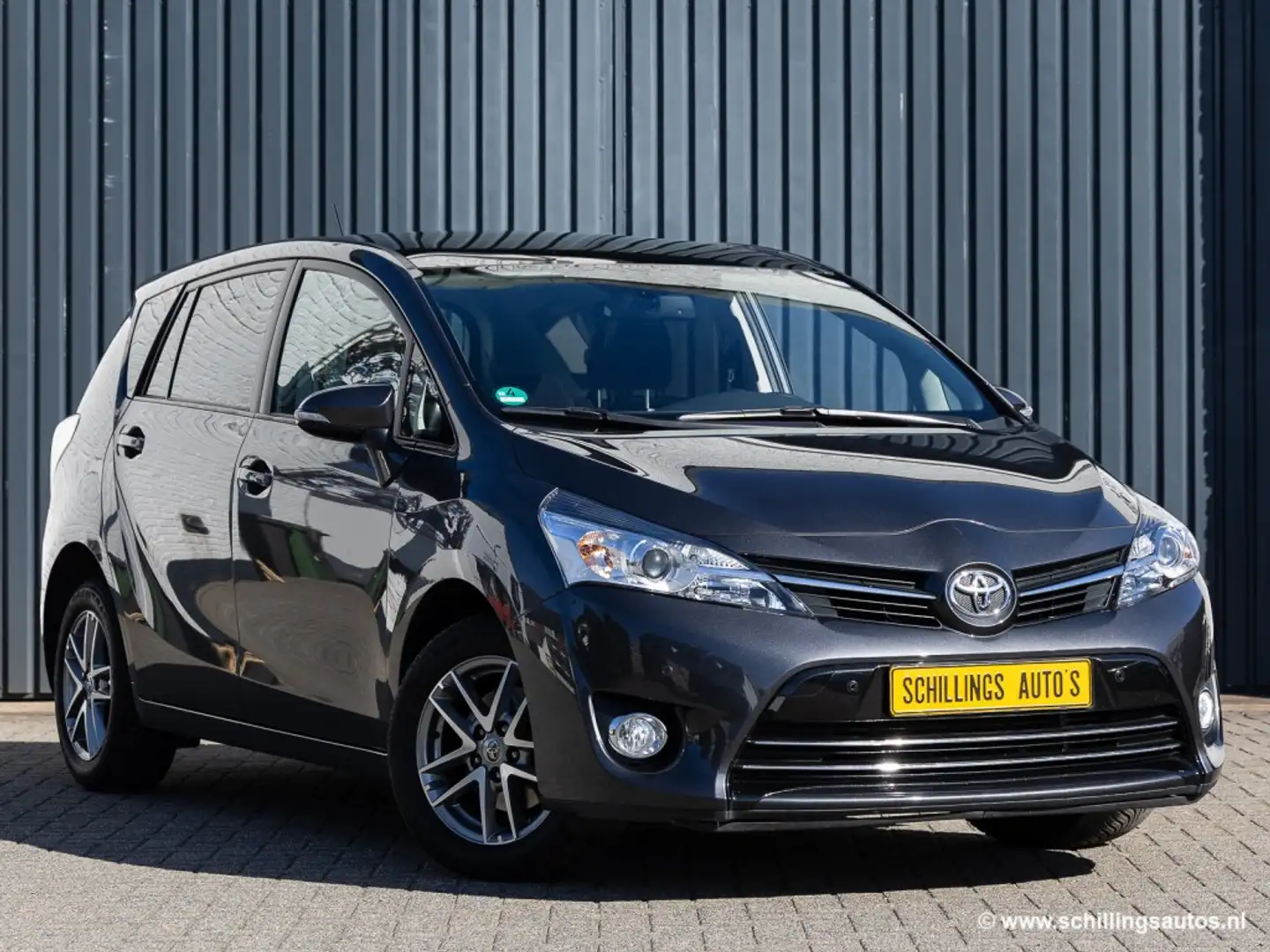 Toyota Verso 1.8 VVT-I  Automaat Panoramadak Airco-Ecc 38.000km Grijs - 2