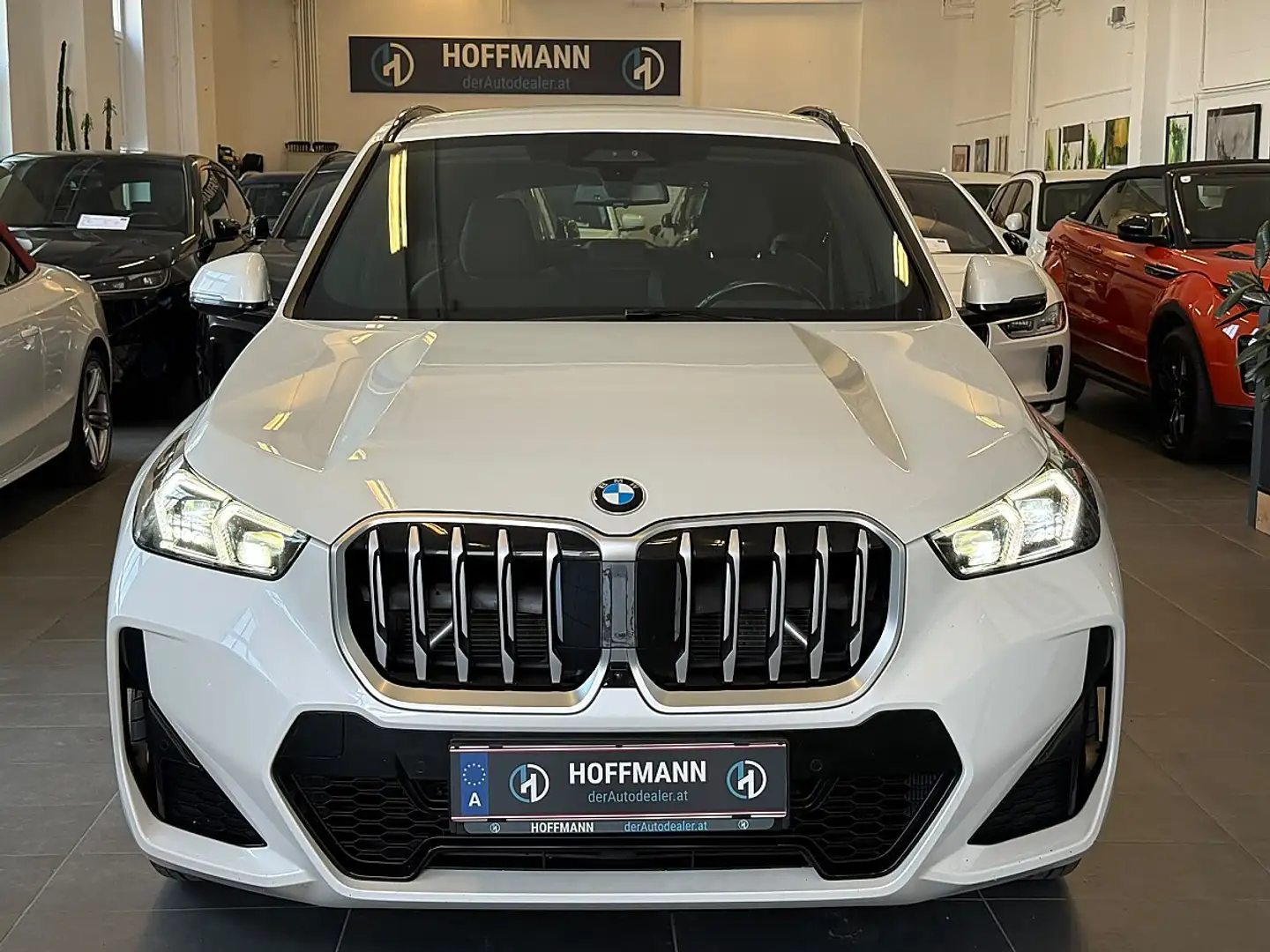 BMW X1 xDrive23d 48V Aut. M-Paket/AHK/Hud/ACC+ Weiß - 2