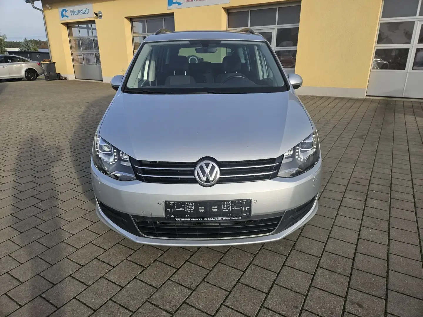 Volkswagen Sharan Comfortline BMT*7Sitzer*Xenon*AHK Silber - 2