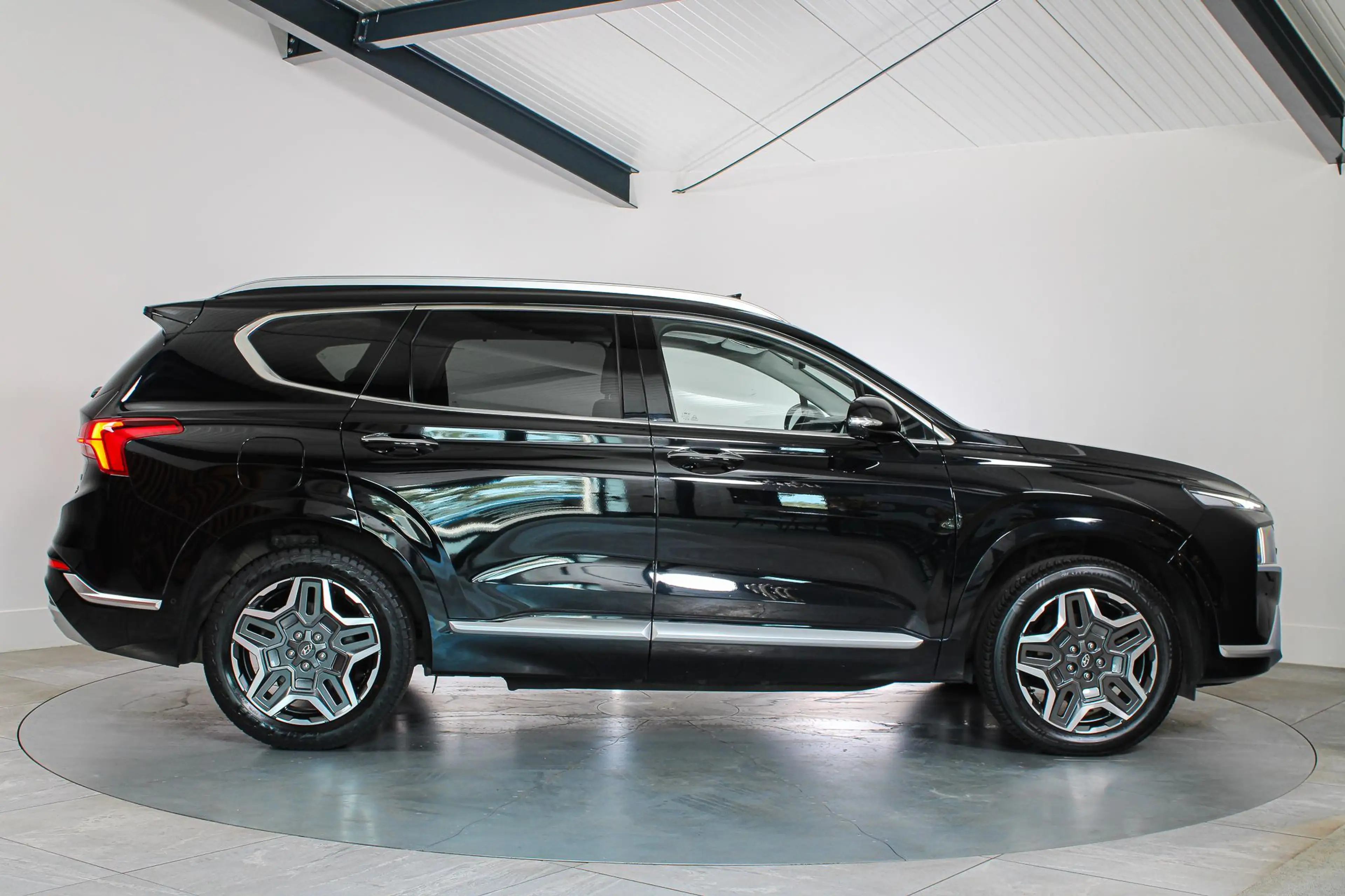 Hyundai SANTA FE 1.6 T-GDI PHEV Premium Plus Sky 7-Persoons Panoram — photo 8