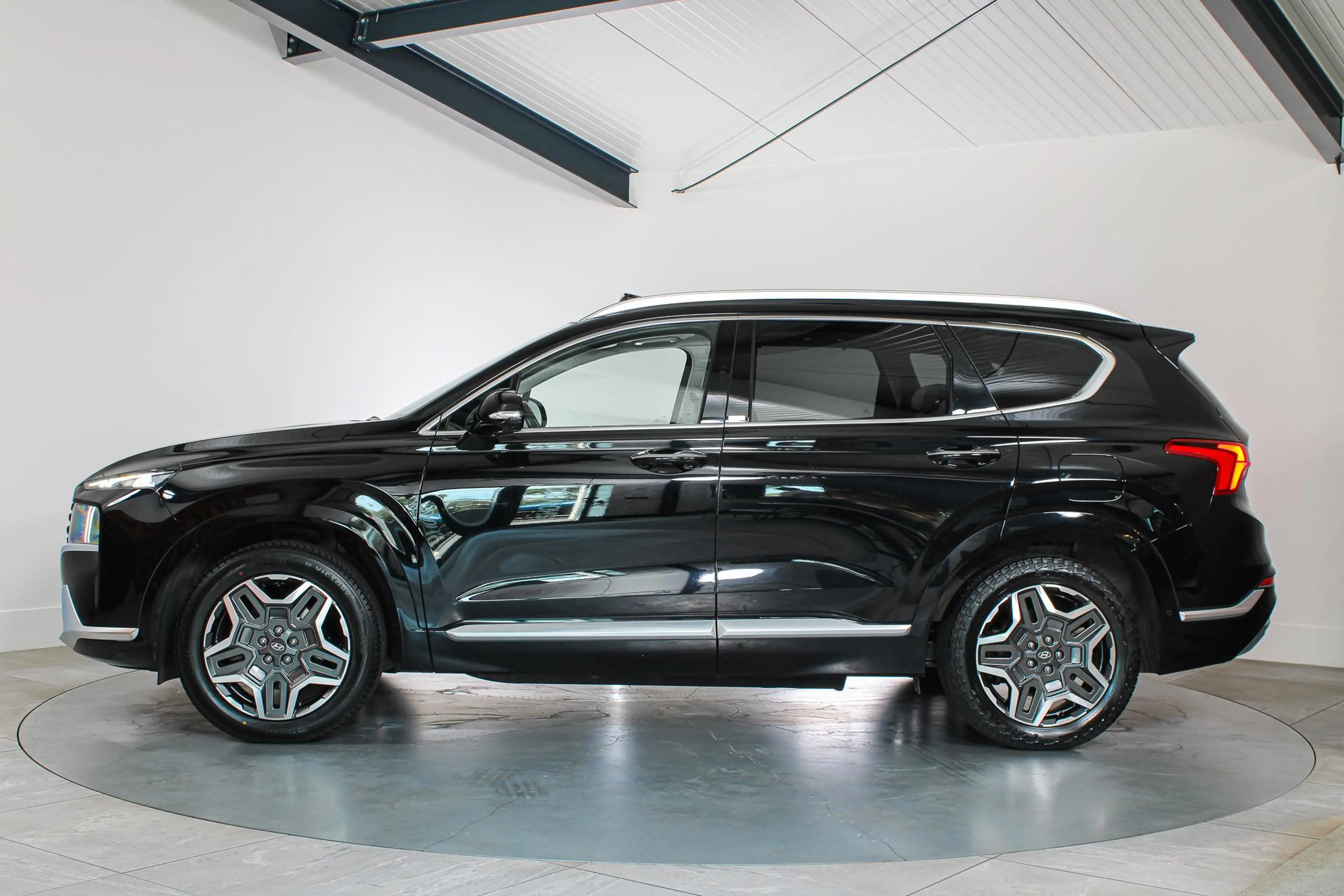 Hyundai SANTA FE 1.6 T-GDI PHEV Premium Plus Sky 7-Persoons Panoram — photo 9