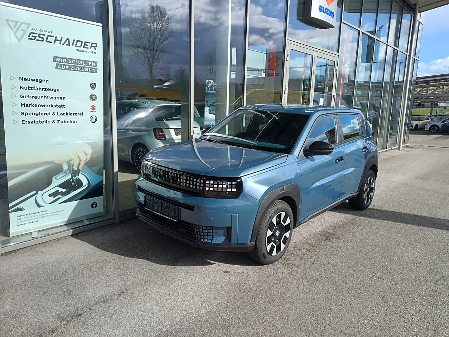 Fiat Grande Panda Hybrid mHEV 110 6-Gang eDCT Icon Blau - 1
