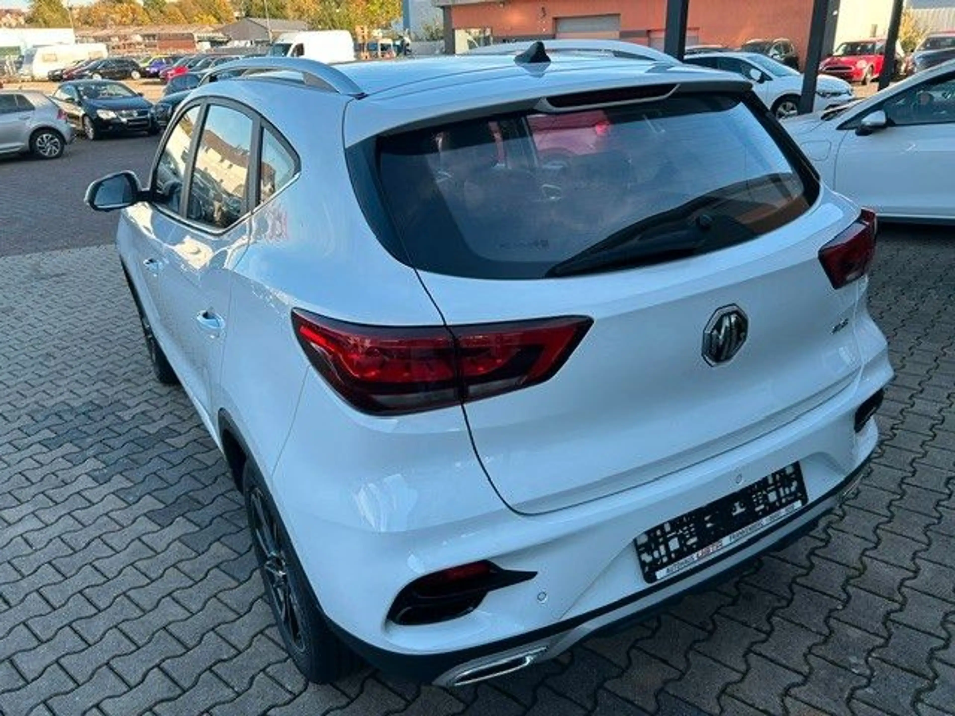 MG ZS Luxury — photo 11