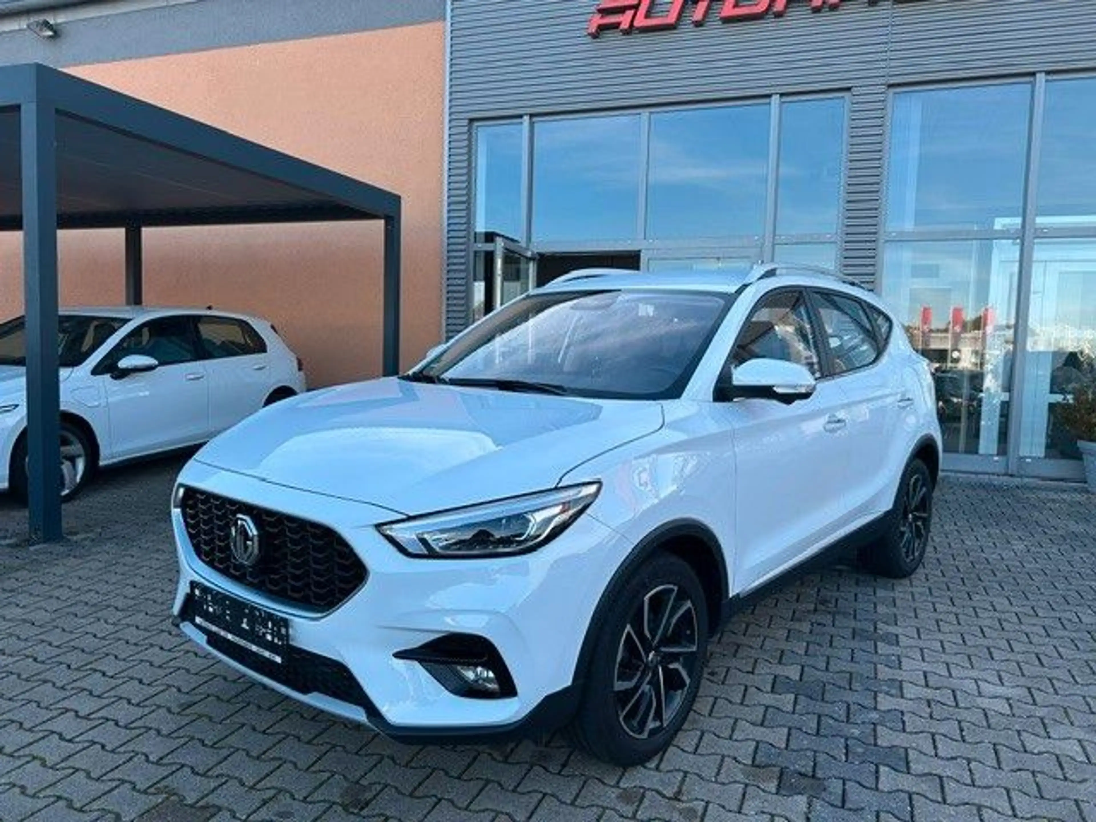 MG ZS Luxury — photo 2