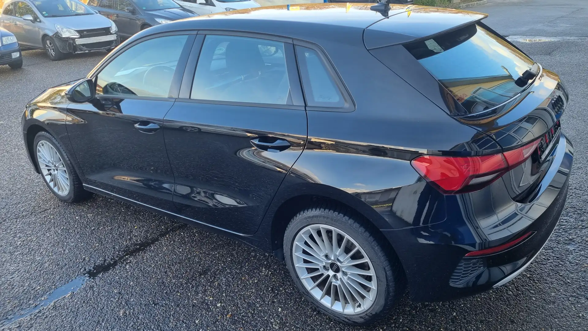 Audi A3 A3 Sportback 30 TFSI Sportback S tronic advanced Schwarz - 2