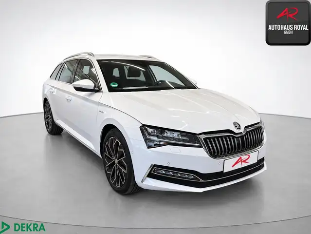 Skoda Superb view 2