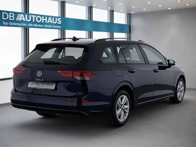 Volkswagen Golf view 4