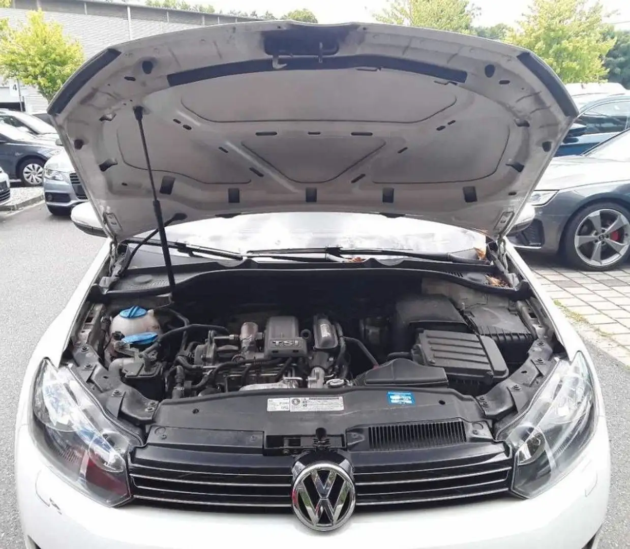 Volkswagen Golf VI Cabriolet Basis BMT Wit - 2