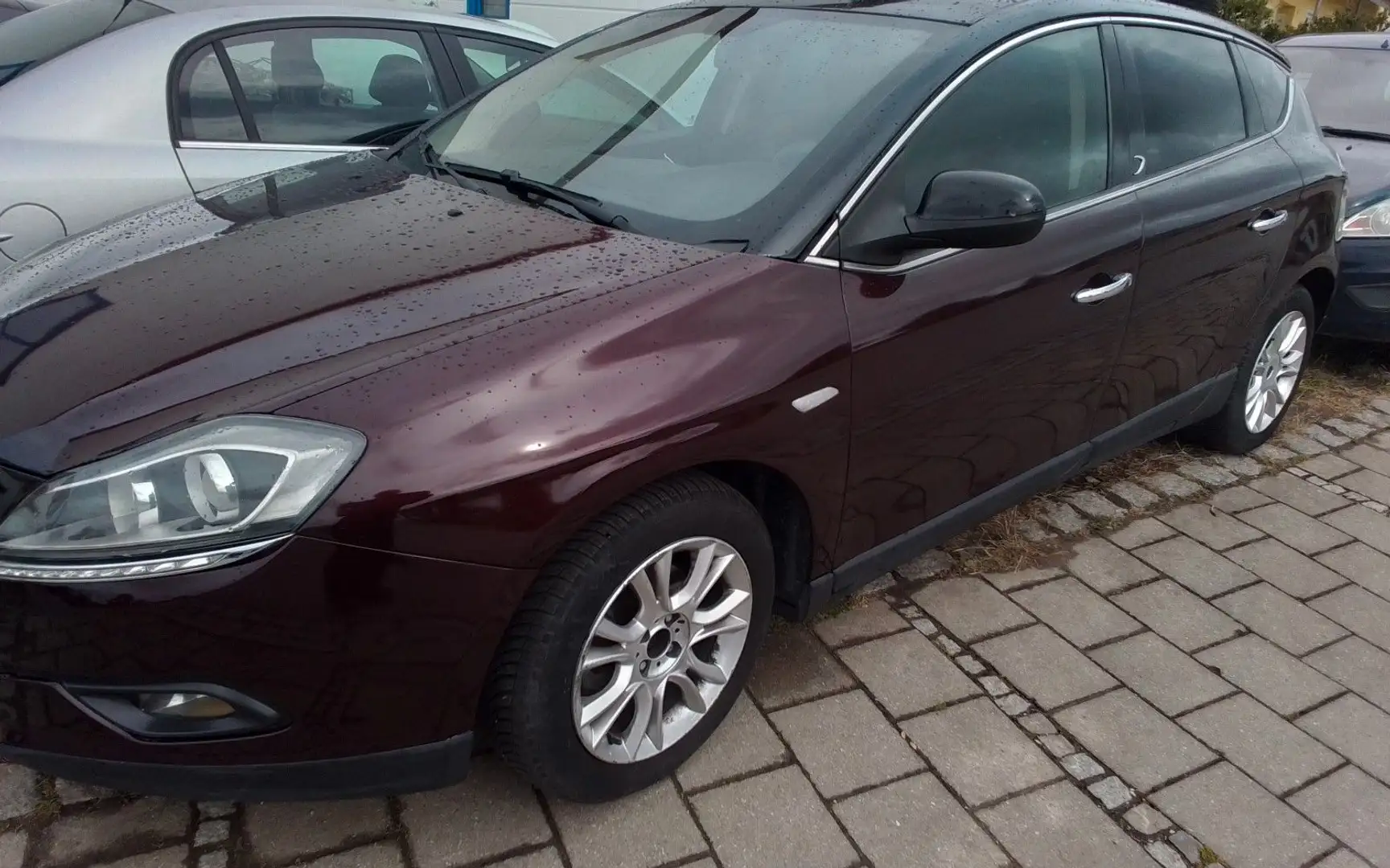 Lancia Delta Gold Czerwony - 1