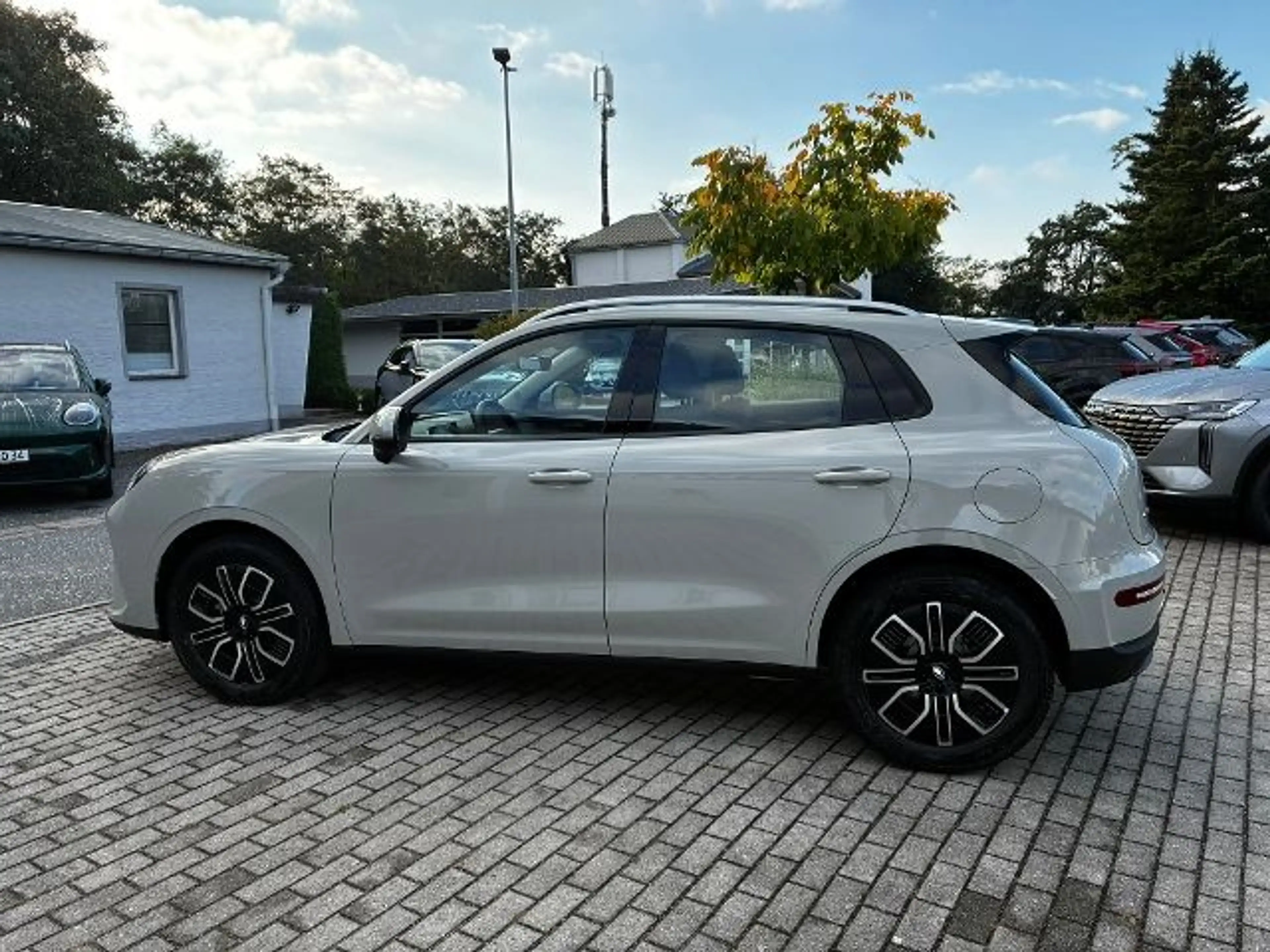 GWM ORA 5 SUV Hybrid Premium 7 Jahre Garantie ! — photo 9
