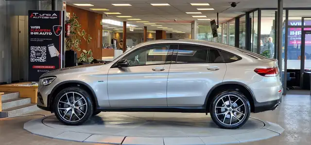 Mercedes-Benz GLC view 4