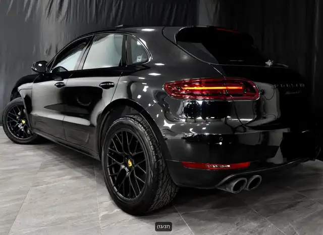 Porsche Macan view 8