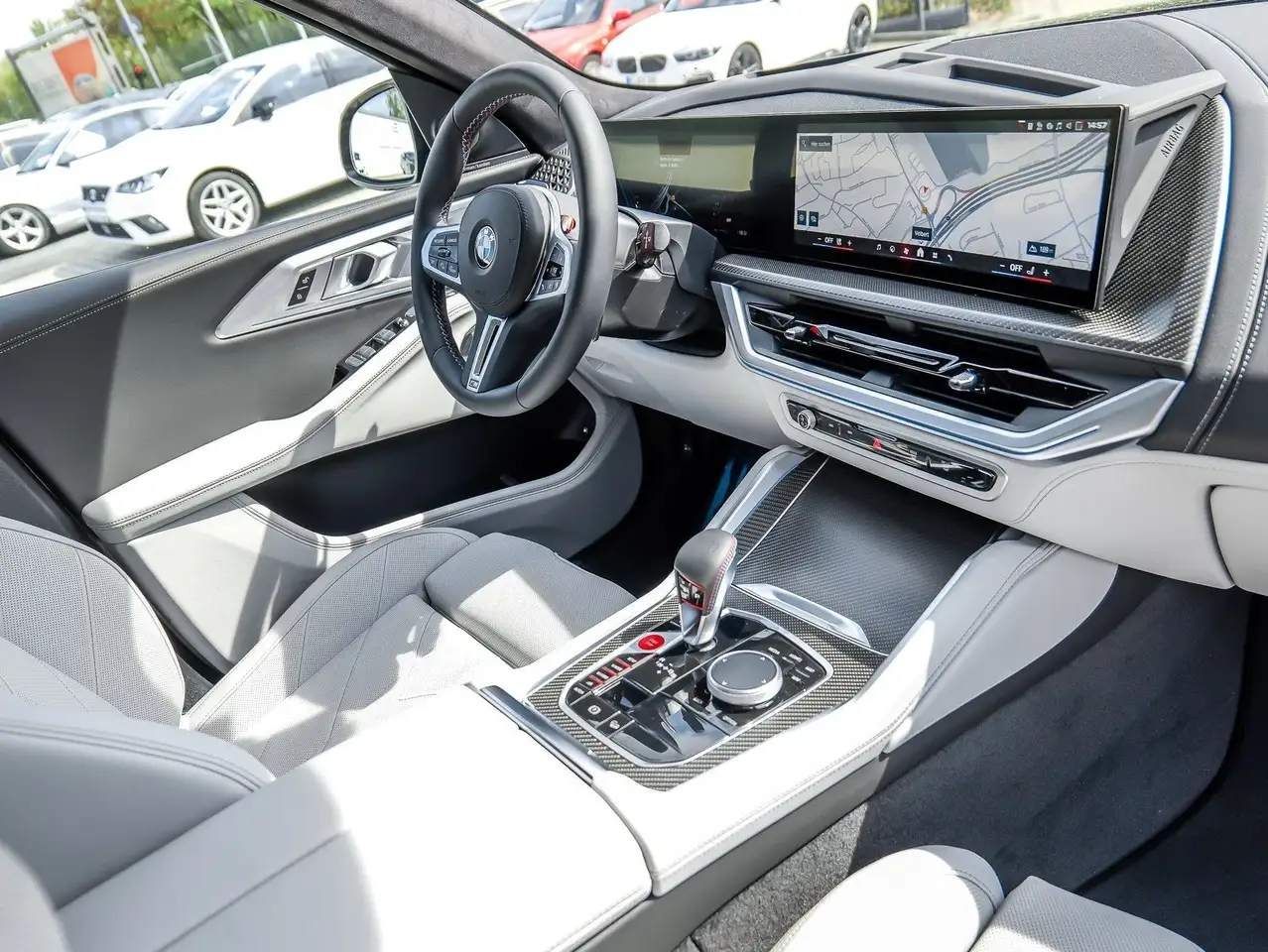 BMW XM 50e 3