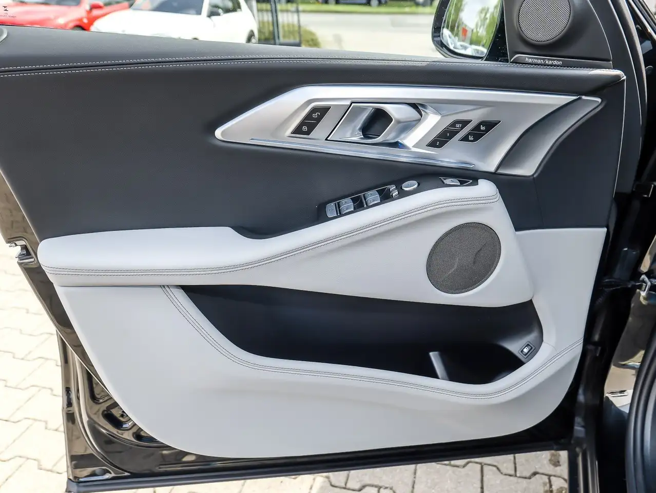 BMW XM 50e 14