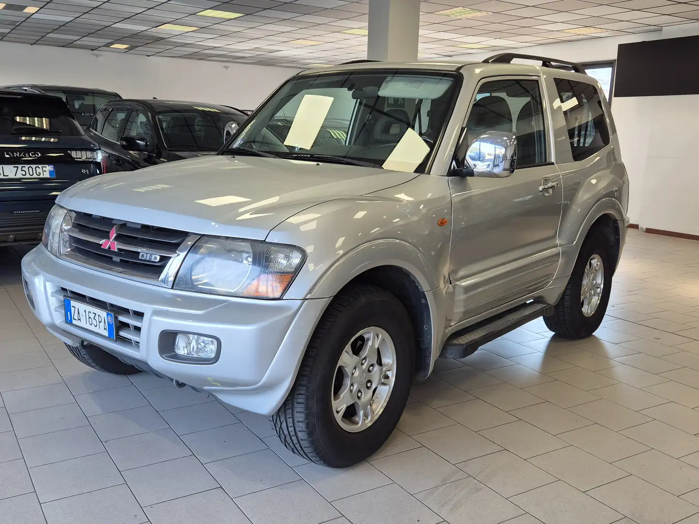 Mitsubishi Pajero 3200 .GLS2 3 PORTE Argent - 1