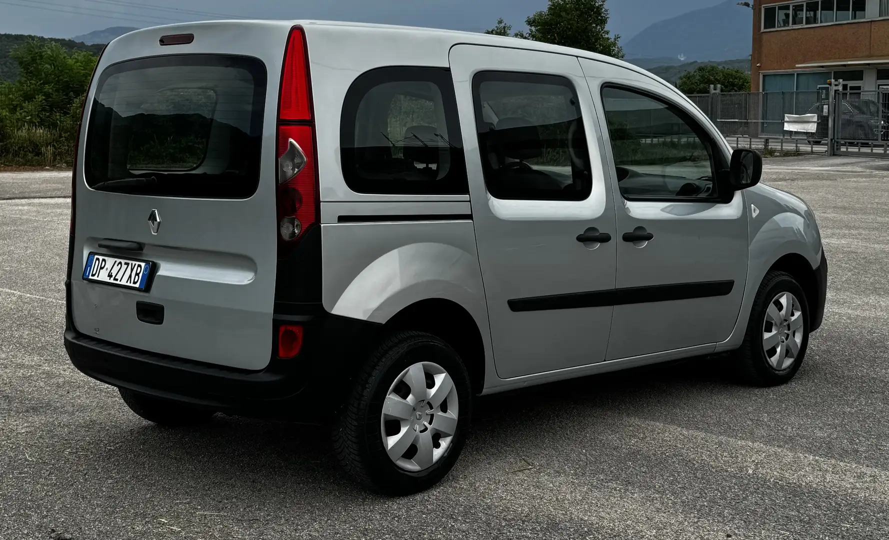 Renault Kangoo 1.5 dci Expression 86cv Plateado - 1