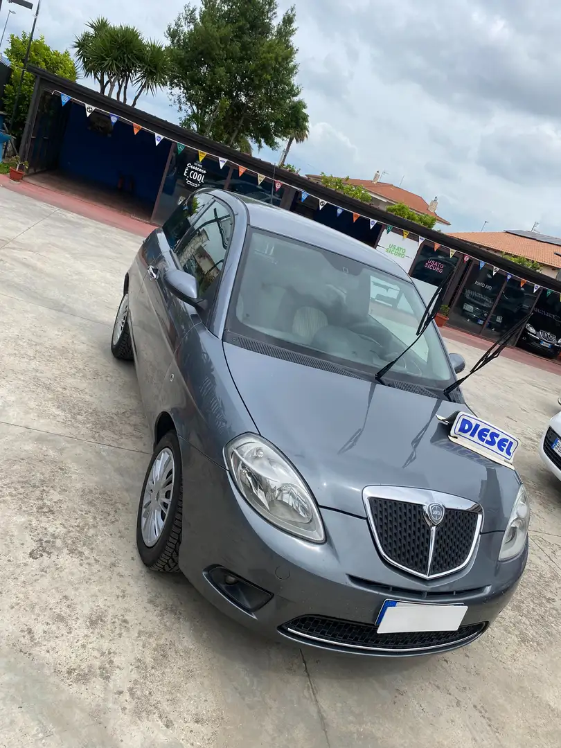 Lancia Ypsilon 1.3 mjt 16v Argento Grau - 2
