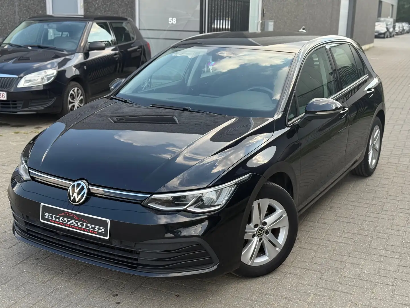 Volkswagen Golf Golf 2.0 TDI SCR DSG Active Zwart - 1